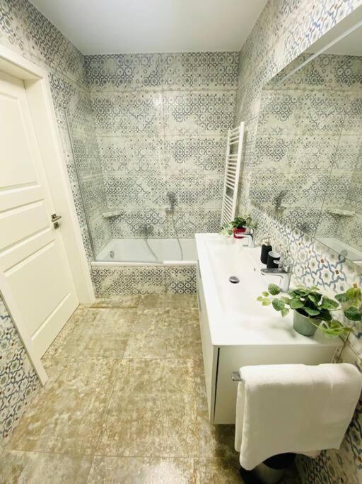 New 2bedrooms Flat In Limpertsberg-61 *
